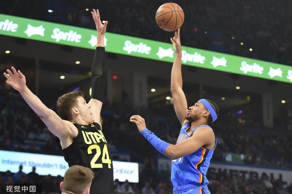 占据主动 占据主动