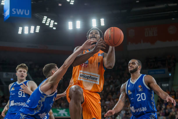 求自己的足 求自己的足